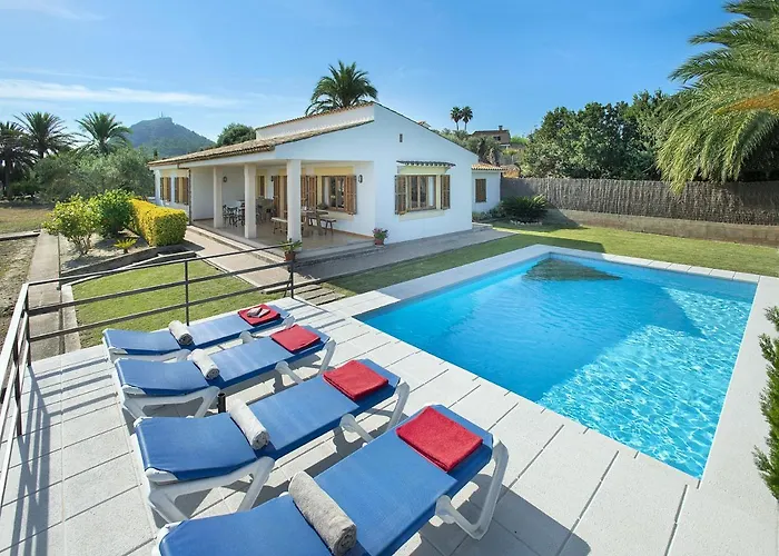 Owl Booking Villa Gabriel - Rustic Stay